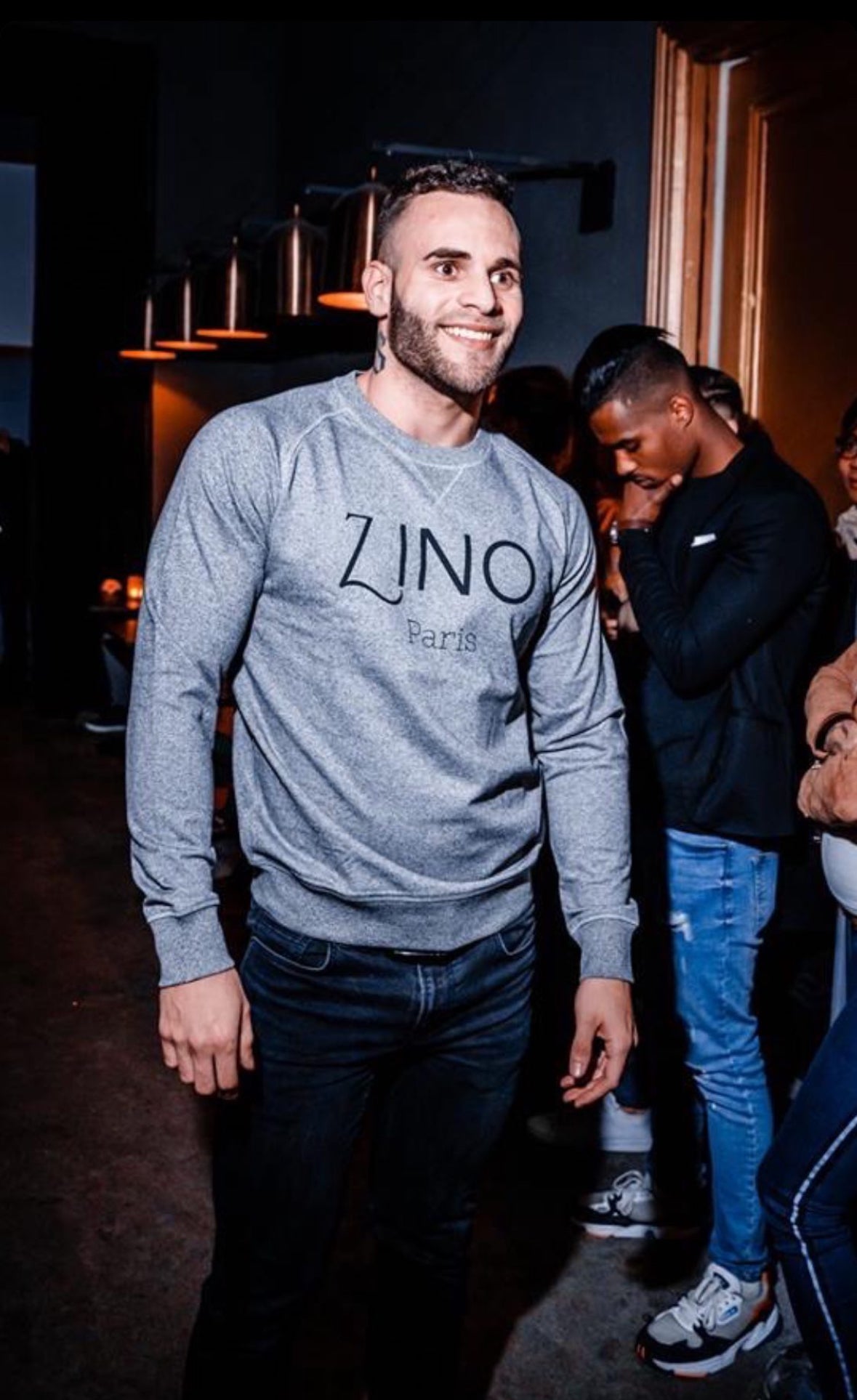  Sweat Zino col rond 100% coton - noir Sweat col rond 100% coton - noir Sweat col rond 100% coton - noir